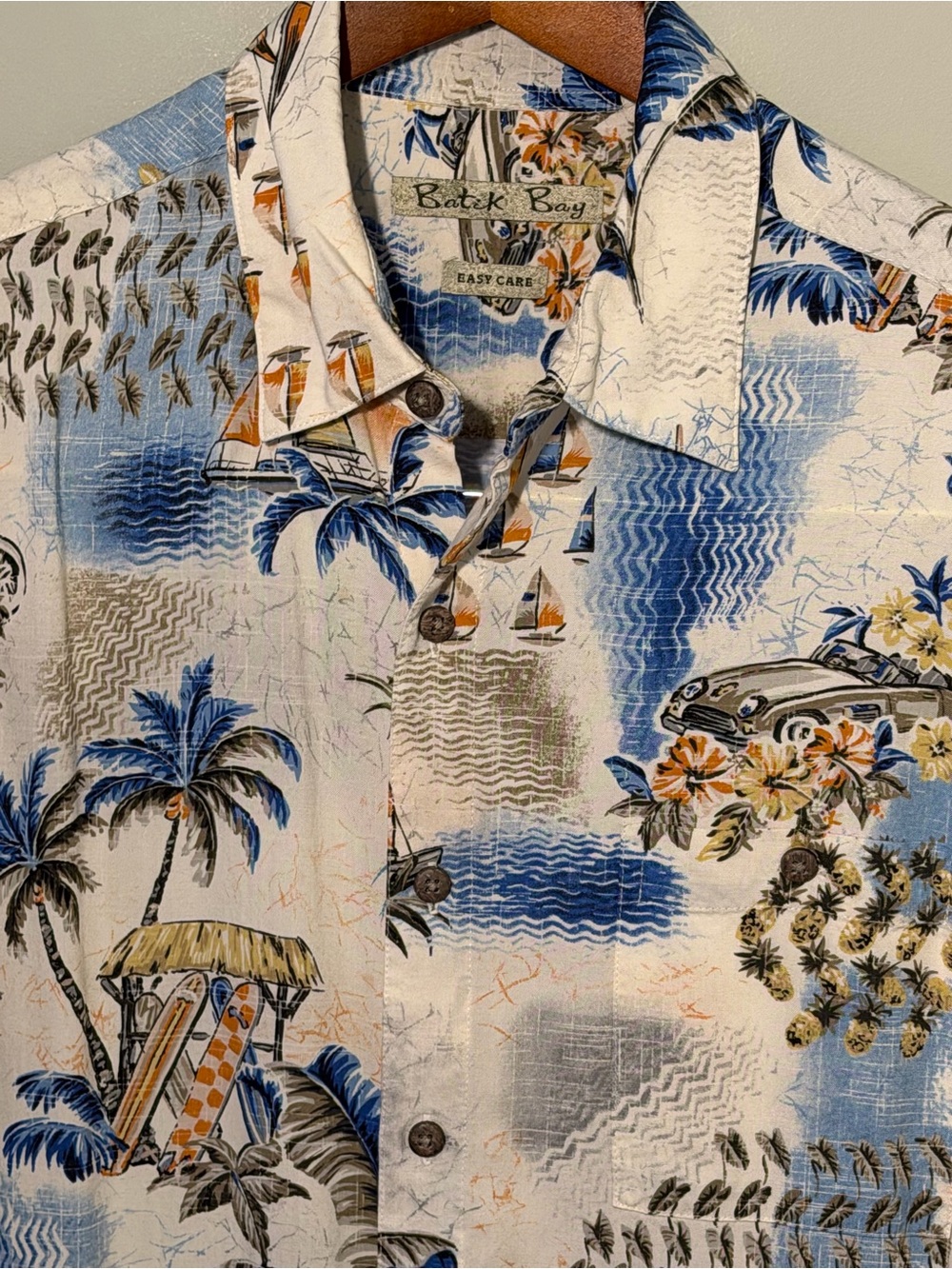 Batik Bat Men’s Blue & White Tropical Print Island-!Inspired Button-Up Shirt